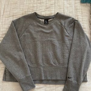 Cropped Nike Sweatshirt